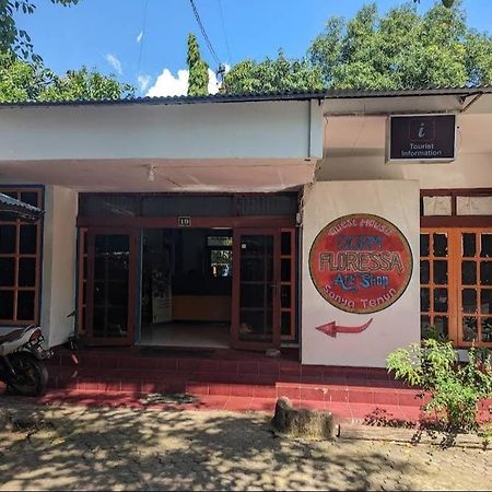 Guest House Dorm Floressa Maumere Dış mekan fotoğraf
